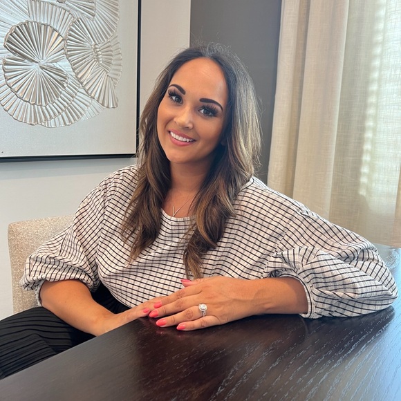 Mrs. Tomasello - Picture 8 of 8